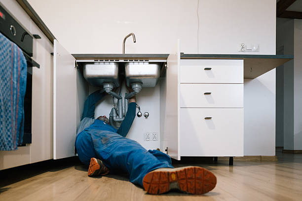 Professional Leak Detection technician working in Pomona, KS
